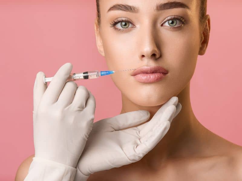 Injection d'acide hyaluronique - Lèvres